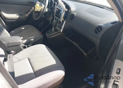 2008 Pontiac Vibe z USA, uszkodzony, nr VIN 5Y2SL65868Z417325